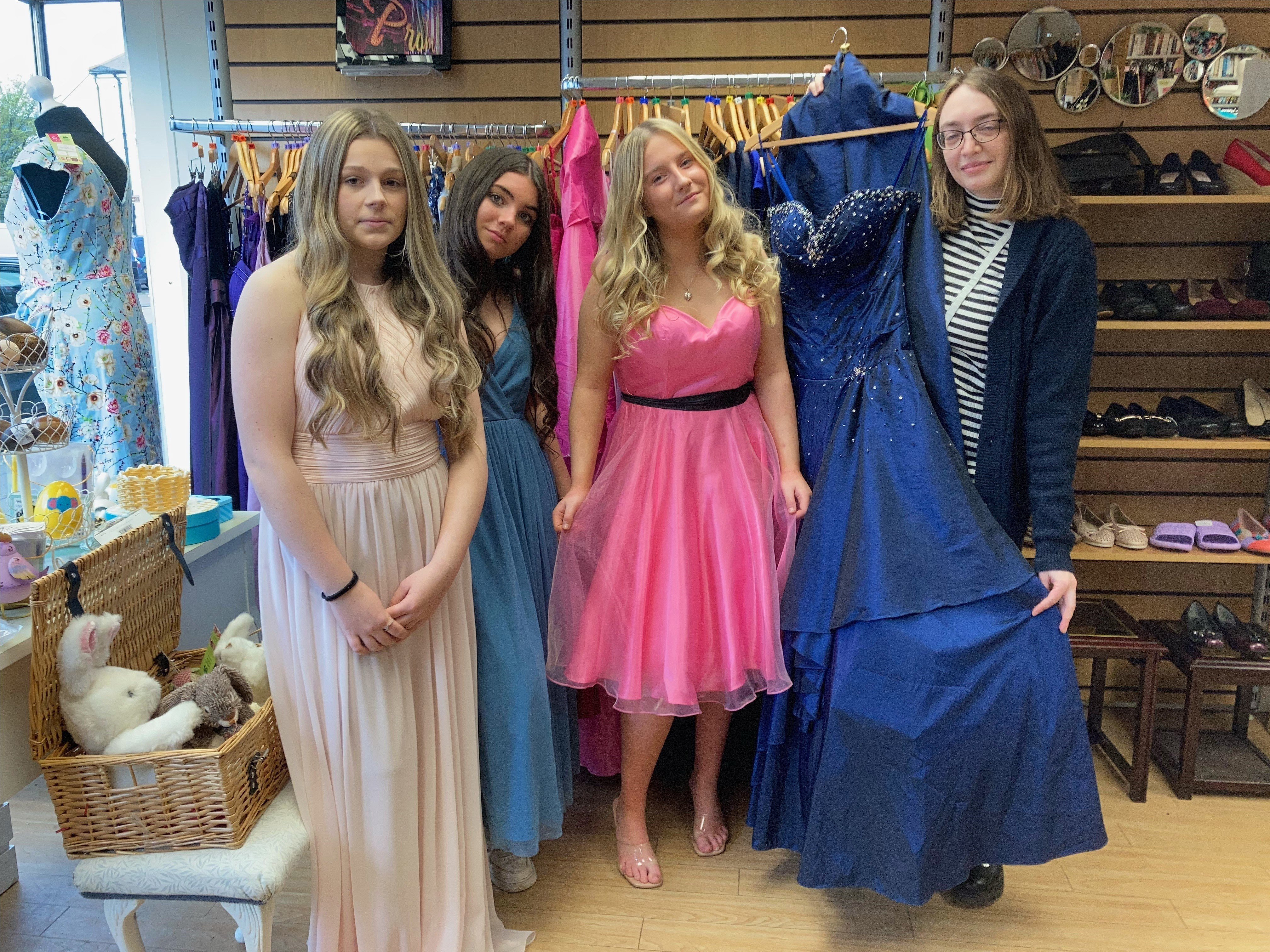 2nd hand shop prom dresses uk